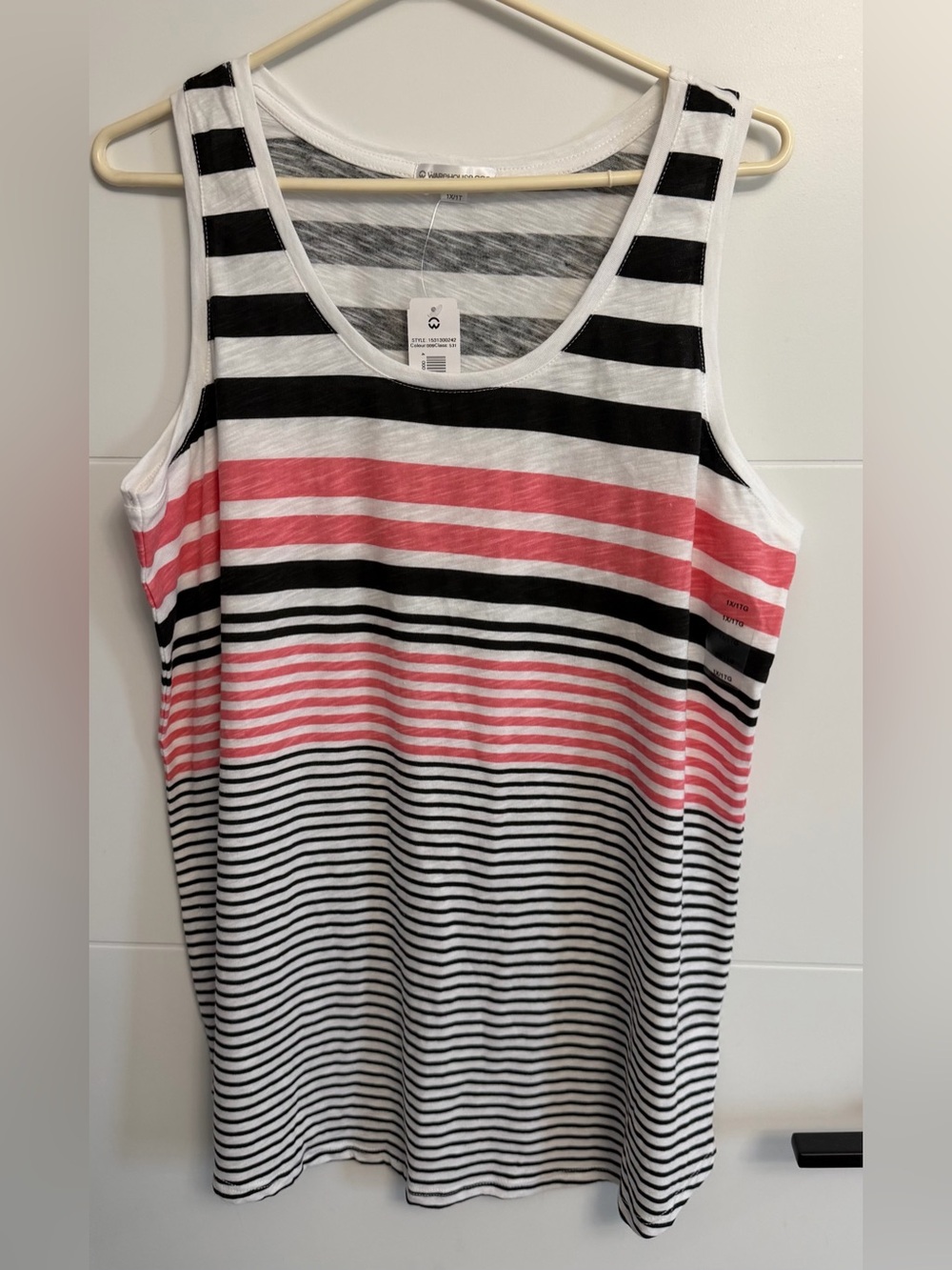✨NWT✨Warehouse One: Women's Tank Top (ptp approx 21.5in) - Size 1X